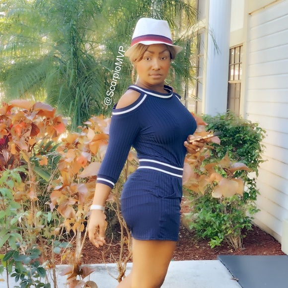 Sexy Striped Romper Shorts - NWT - Picture 2 of 7